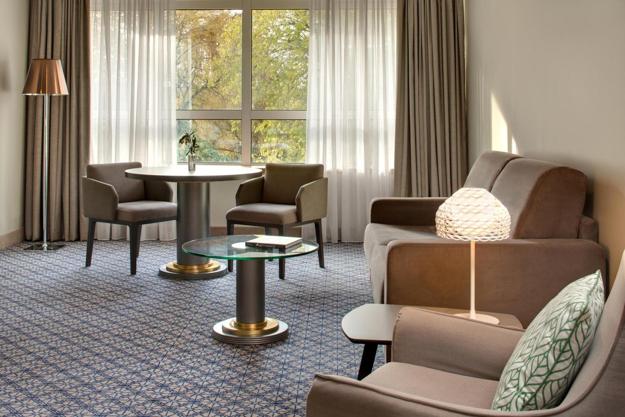 Junior Suite,1632217889:JPEG